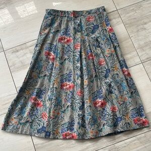 Floral A-Line Midi Skirt in Gray with Multicolor Blooms